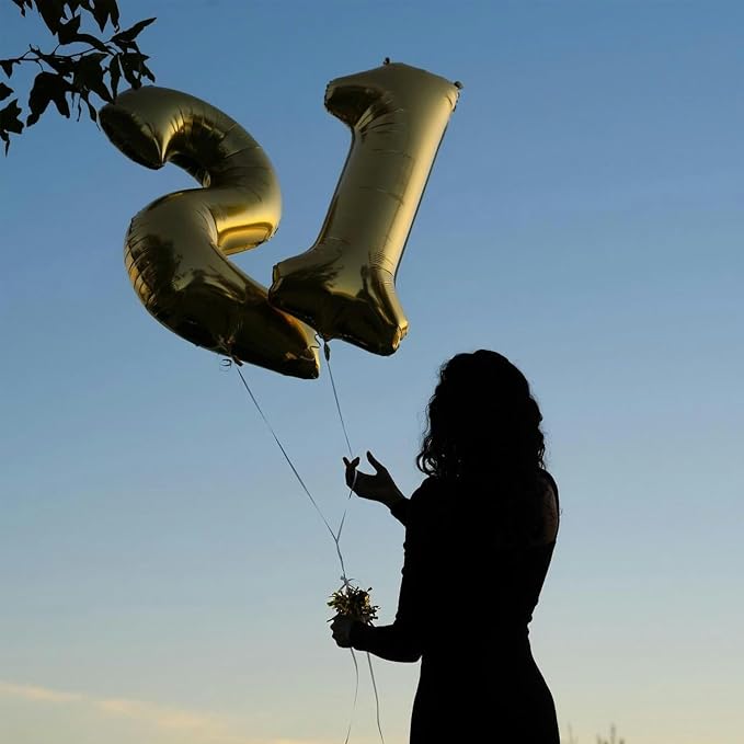 40 Inch Gold Number 3 Foil Balloon - Image 5