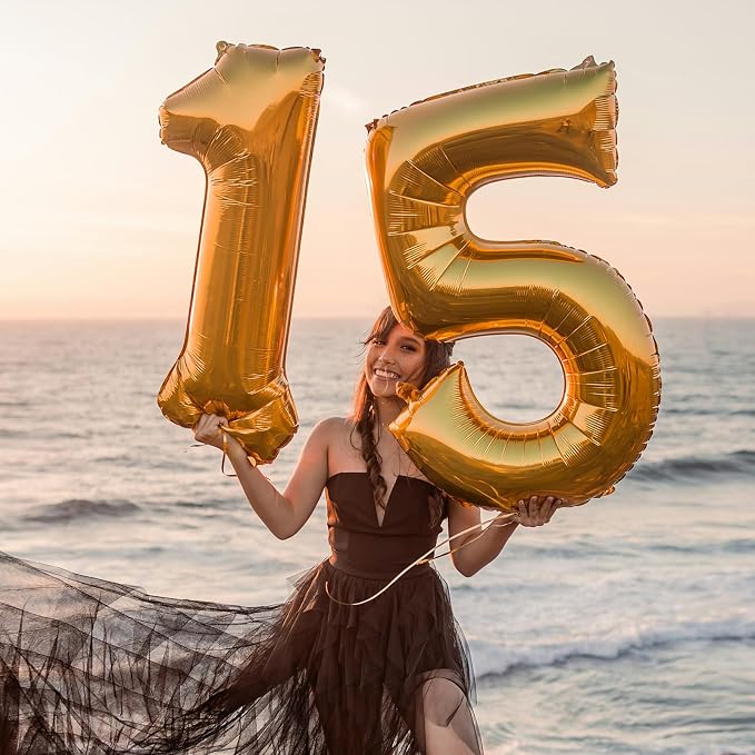 40 Inch Gold Number 3 Foil Balloon - Image 4